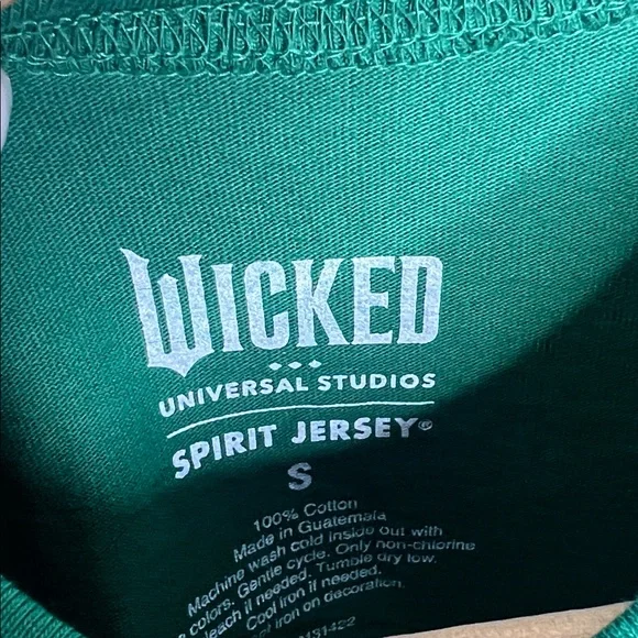 Wicked Emerald City Spirit Jersey Green Gold Glitter Universal Studios Small